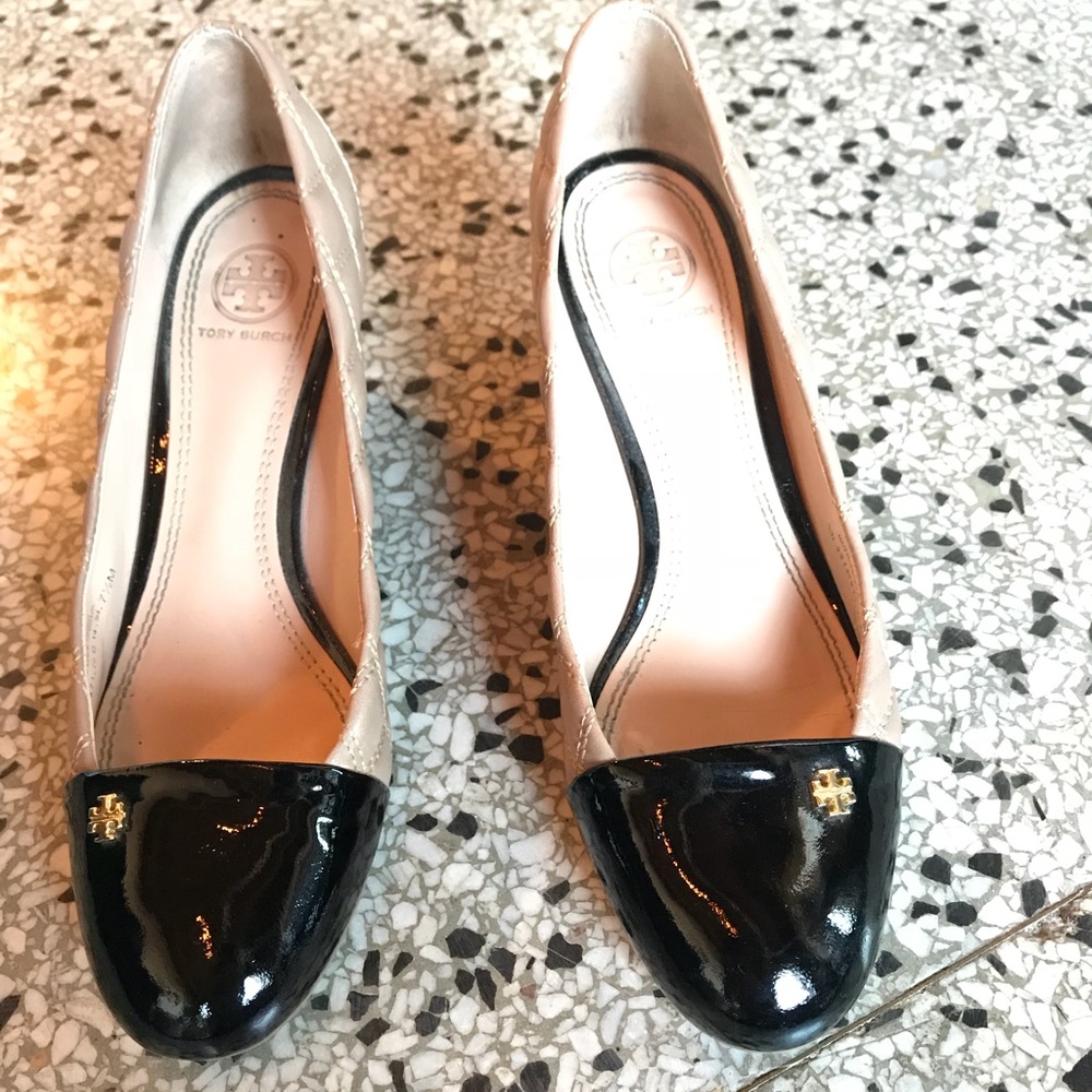 Tory Burch quilted leather Wedges size 7.5